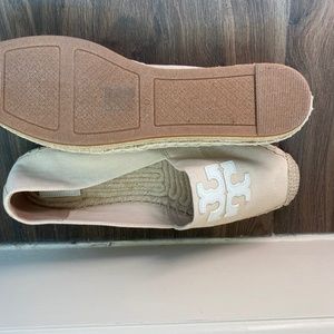 Tory Burch size 9 espadrille